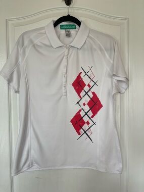 GolfKnicker Women’s White Short-Sleeve Polo with Red Argyle Print